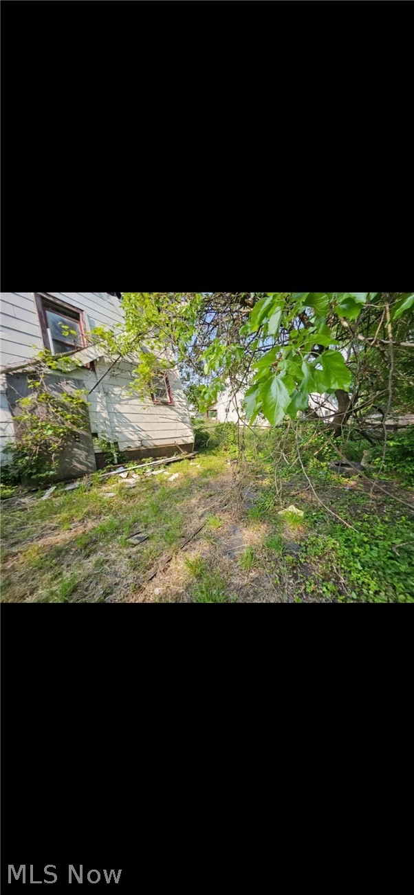 13318 Hartford Road, East Cleveland, OH - Photo 3