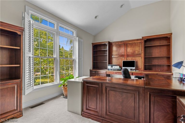 31 John Clark Lane, Hudson, OH - Photo 6
