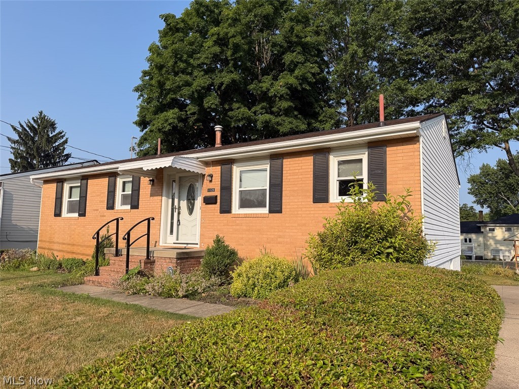 1123 Overridge Avenue, North Canton, OH