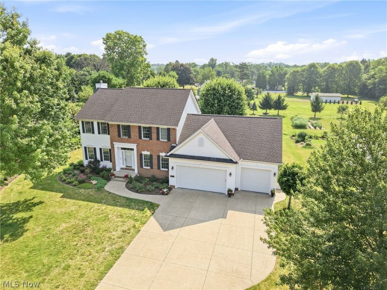 5808 Shallow Creek Avenue, Louisville, OH - Photo 2