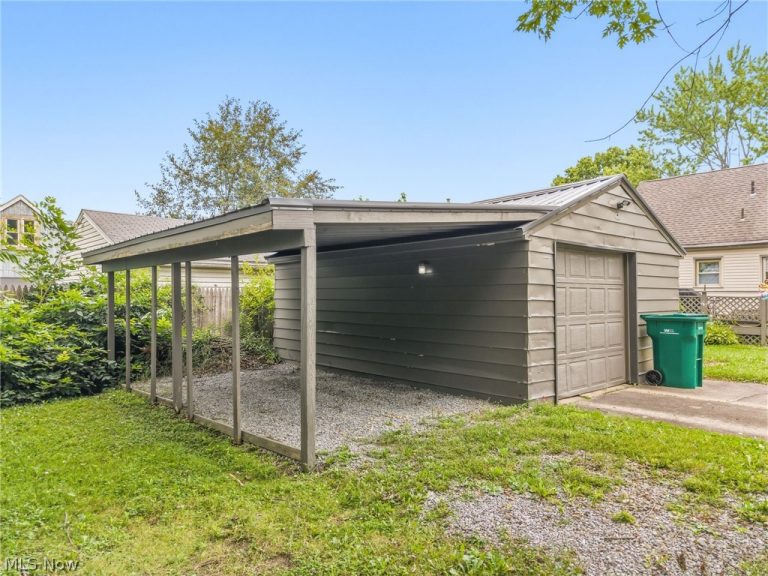 178 Edgehill Avenue, Austintown, OH - Photo 8