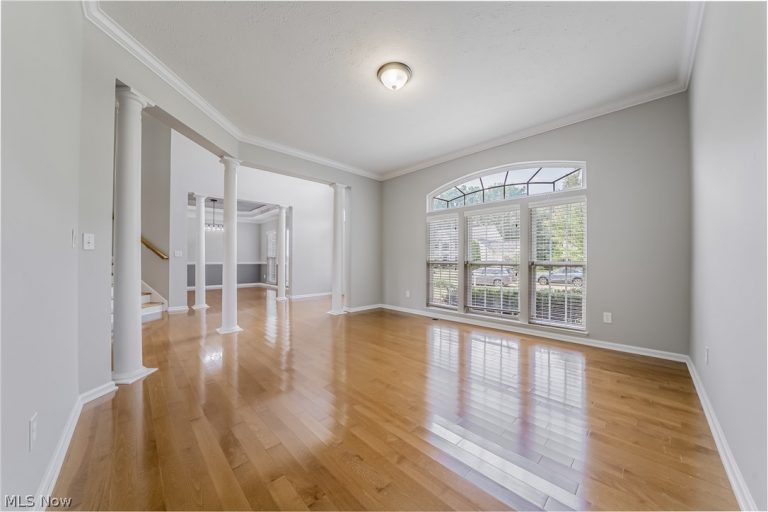38691 Amberwood Drive, Avon, OH - Photo 4