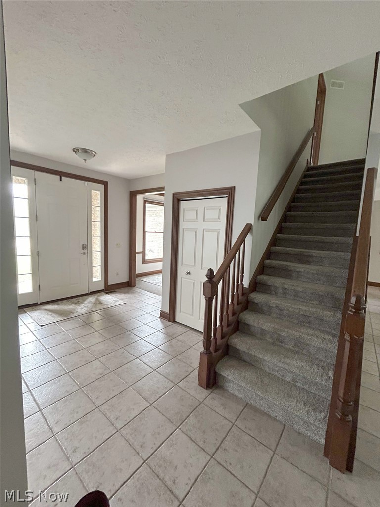 33606 Saint Francis Drive, Avon, OH - Photo 2