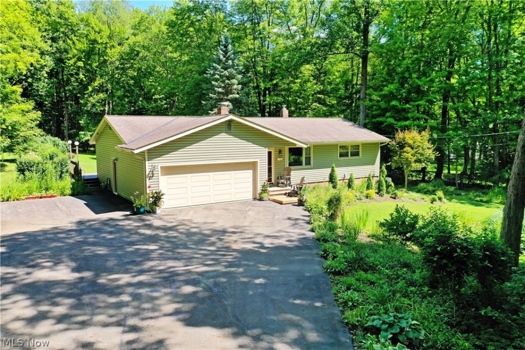 6103 Allyn Road, Hiram, OH