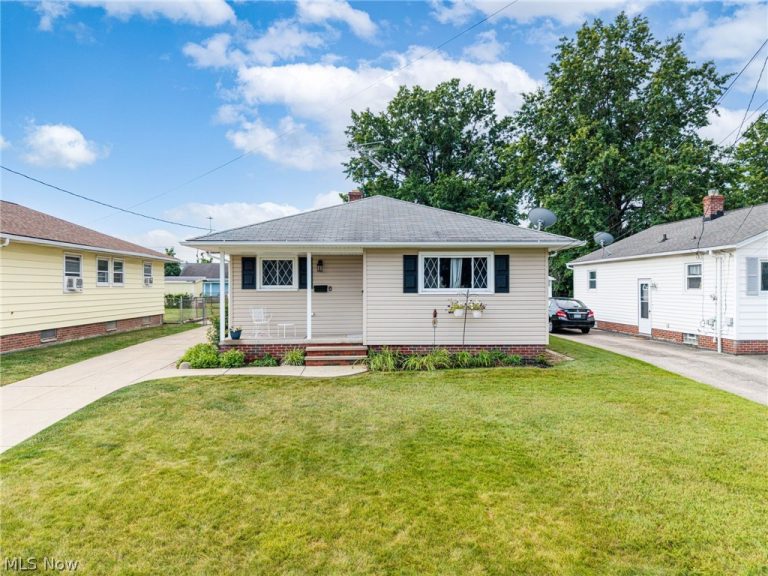 24880 Stephen Avenue, Euclid, OH, 44123