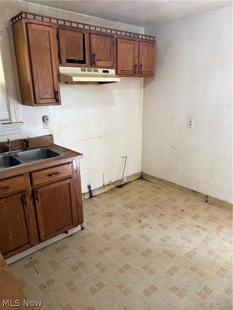 889 139th Street, Cleveland, OH - Photo 8