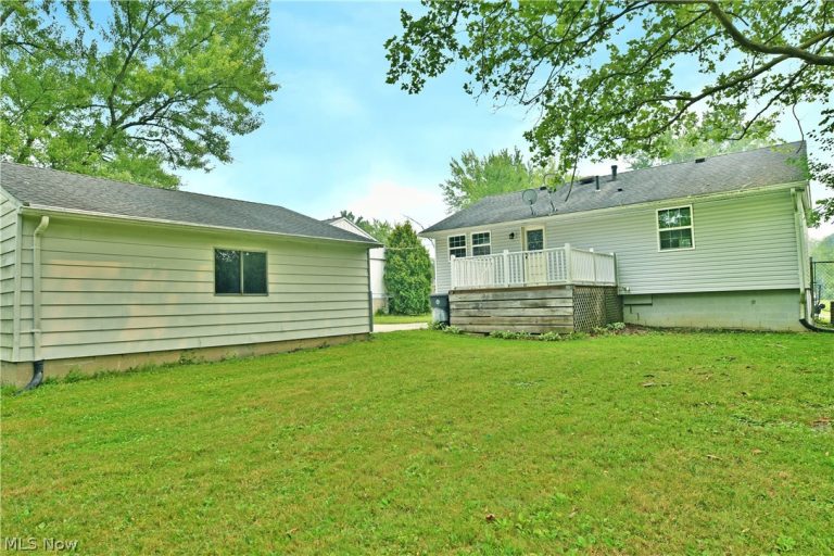 8143 Venice Heights Drive, Warren, OH - Photo 4
