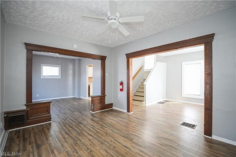 559 Exchange, Akron, OH - Photo 6
