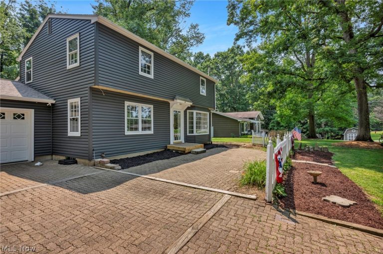 63041 Ridgewood Drive, Cambridge, OH - Photo 2