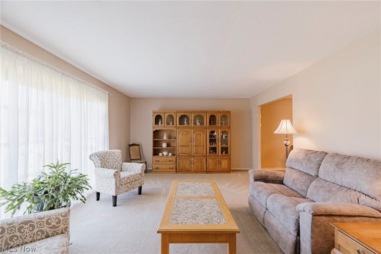 5131 Cheswick Drive, Solon, OH - Photo 4