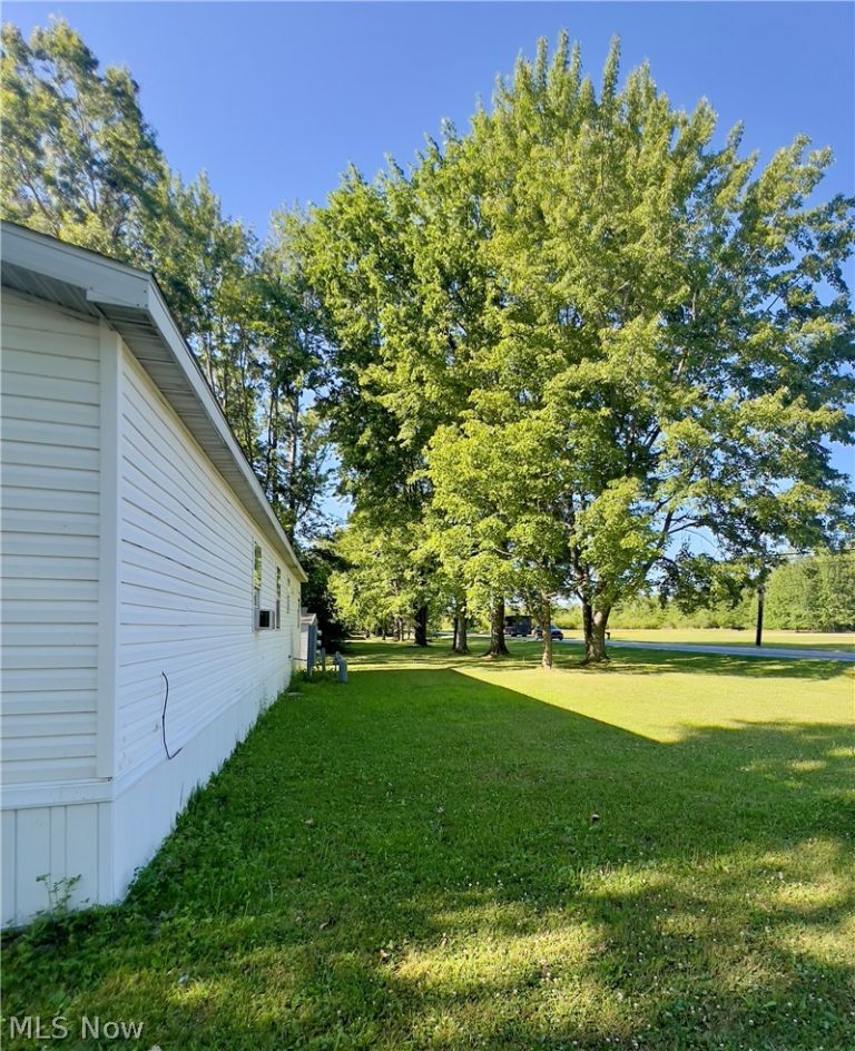 3585 Austin Road ##9, Geneva, OH - Photo 5