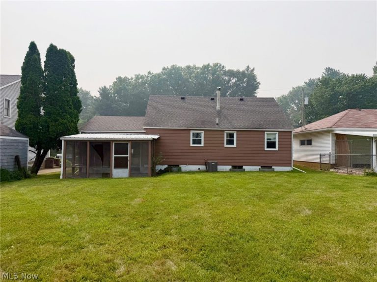 54 16th Street, Massillon, OH - Photo 2