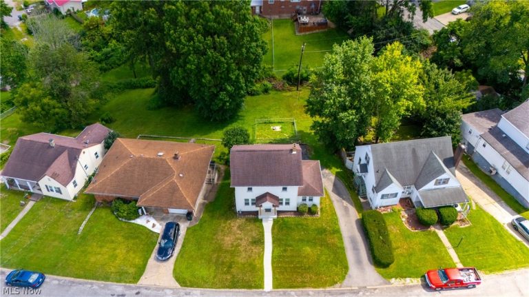 616 Buena Vista Boulevard, Steubenville, OH - Photo 4