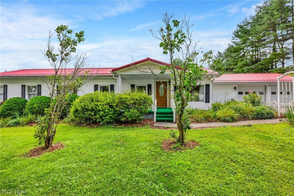 8608 Goddard Craft Lane, Cambridge, OH