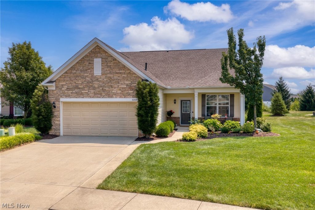 9289 Unionville Drive, North Ridgeville, OH