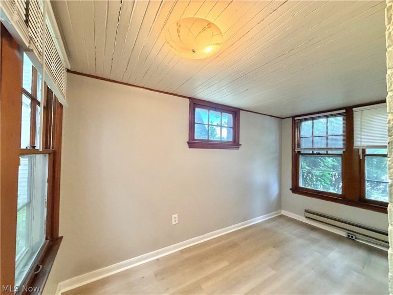 1537 Genesee Road, South Euclid, OH - Photo 6
