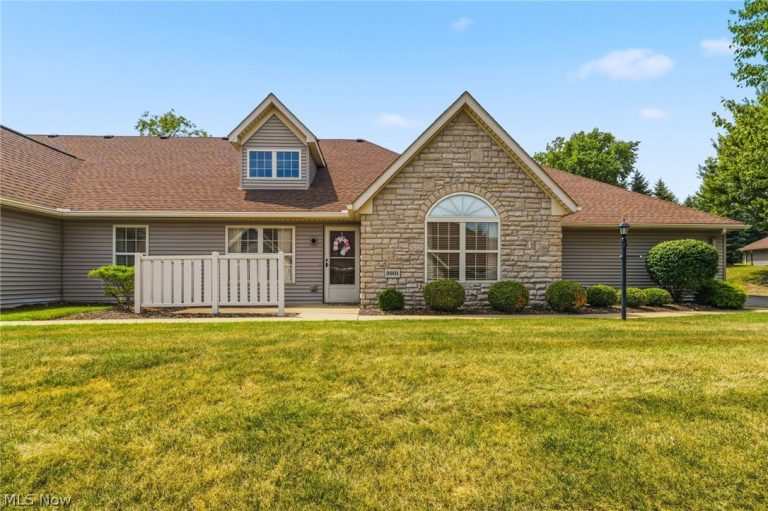 2601 Barnstone Avenue, Canton, OH - Photo 2