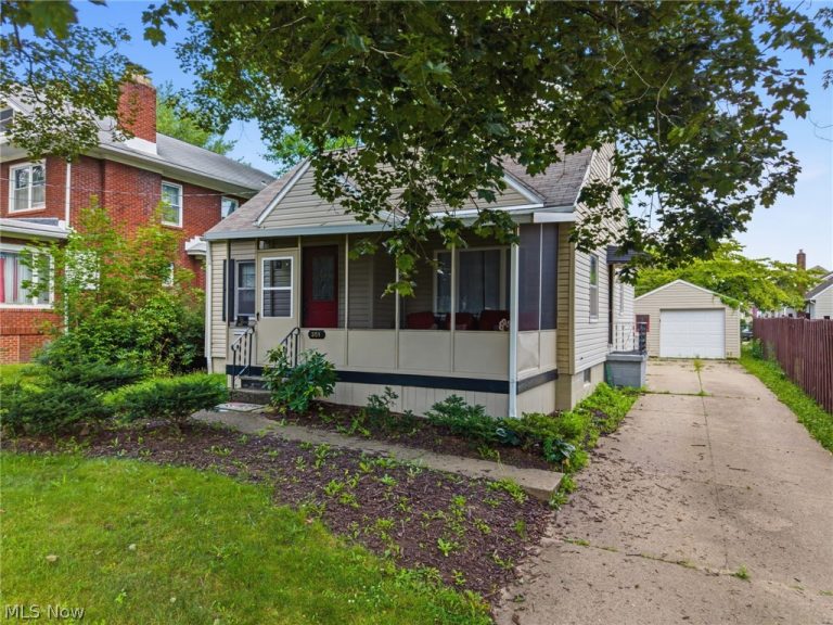 351 Hoover Avenue, Akron, OH - Photo 2