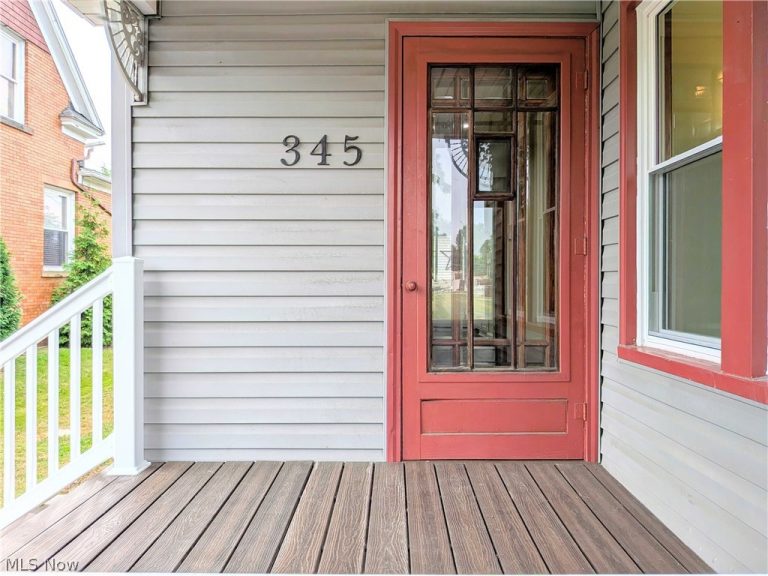 345 Wabash Avenue, Brewster, OH - Photo 3