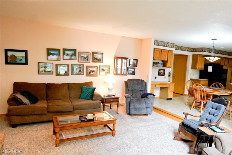 3048 Deercrest Path, Stow, OH - Photo 6