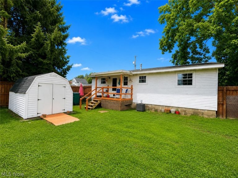 1340 39th Street, Parkersburg, WV - Photo 4