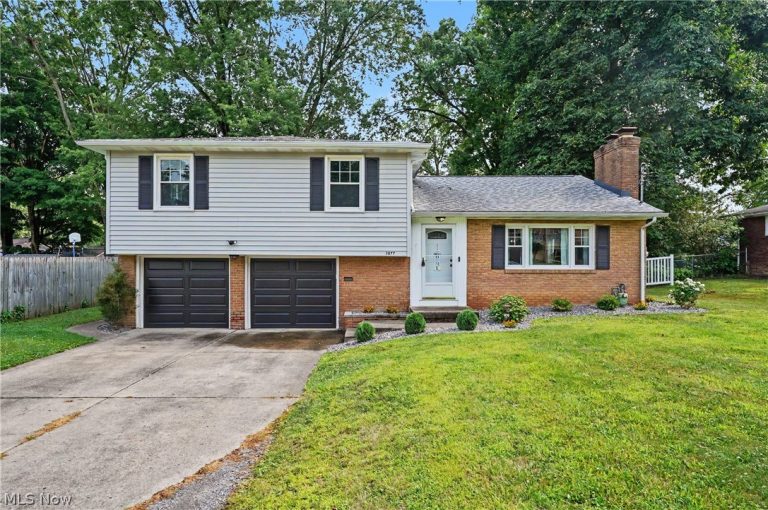 3877 Ayrshire Drive, Youngstown, OH, 44511