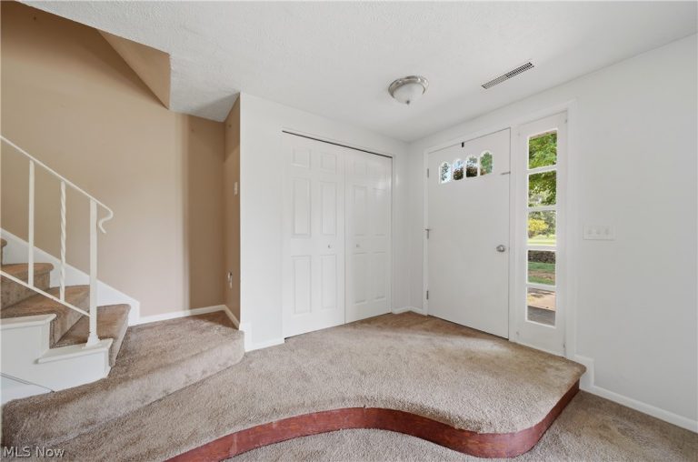 2059 Carlile Drive, Uniontown, OH - Photo 3