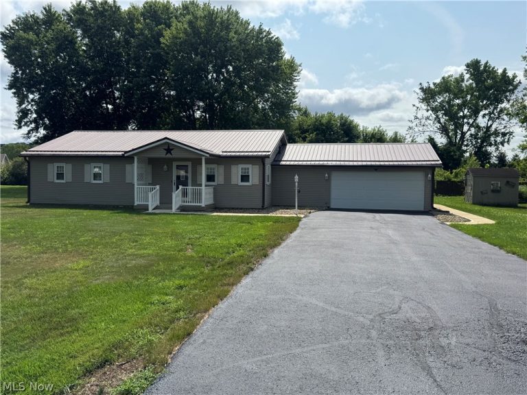 6220 Southview Drive, Nashport, OH - Photo 2