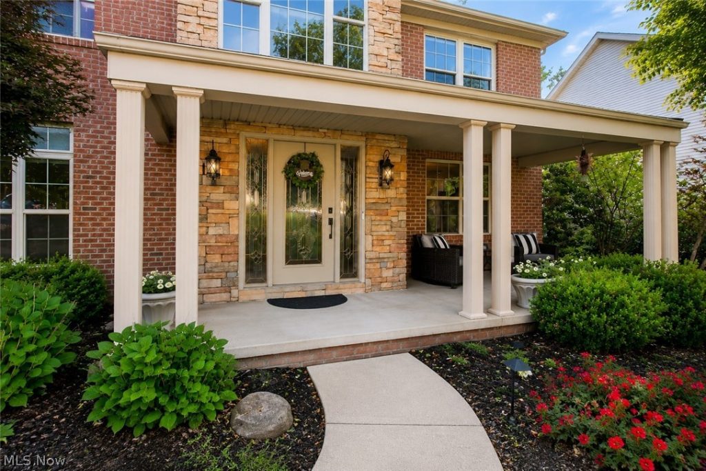 506 Brentwood Boulevard, Copley, OH