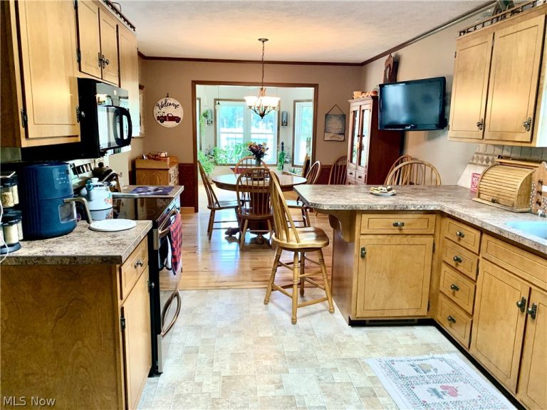 1449 4th Street, New Philadelphia, OH - Photo 4