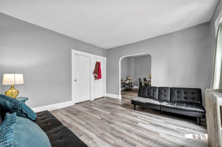 16 Columbus Street, Bedford, OH - Photo 6