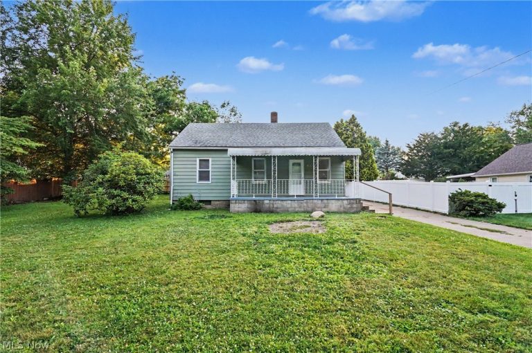 1854 Olympic Street, Cuyahoga Falls, OH - Photo 2