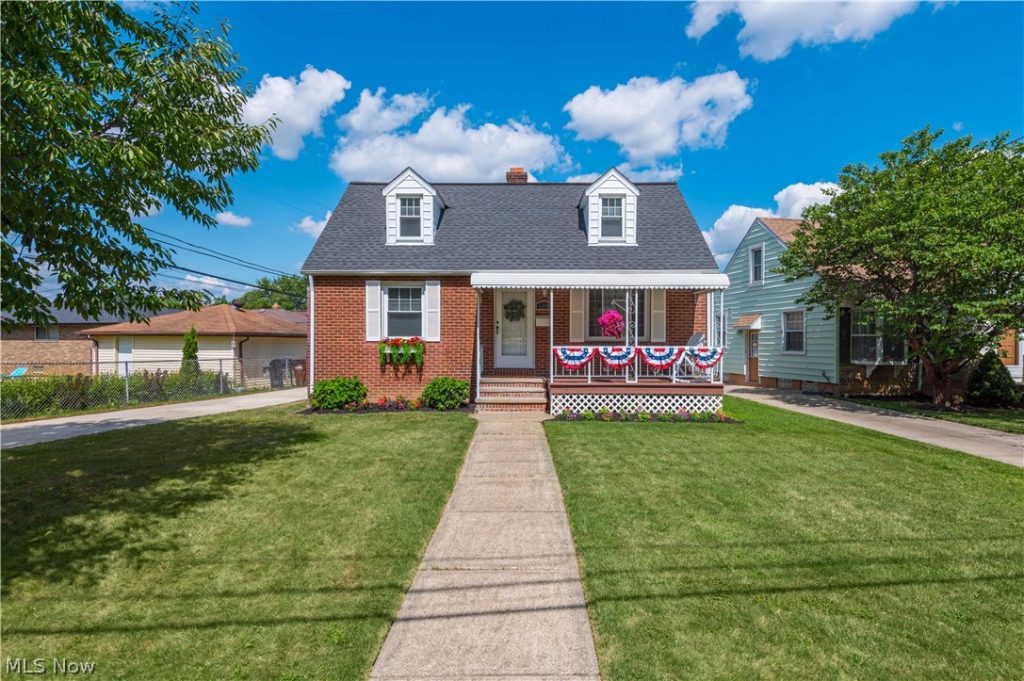 6358 Allanwood Drive, Parma, OH
