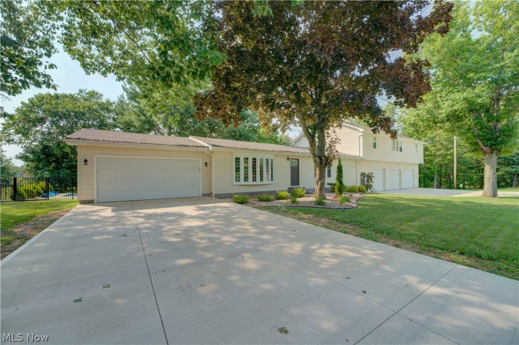 1715 Chenango, Wakeman, OH