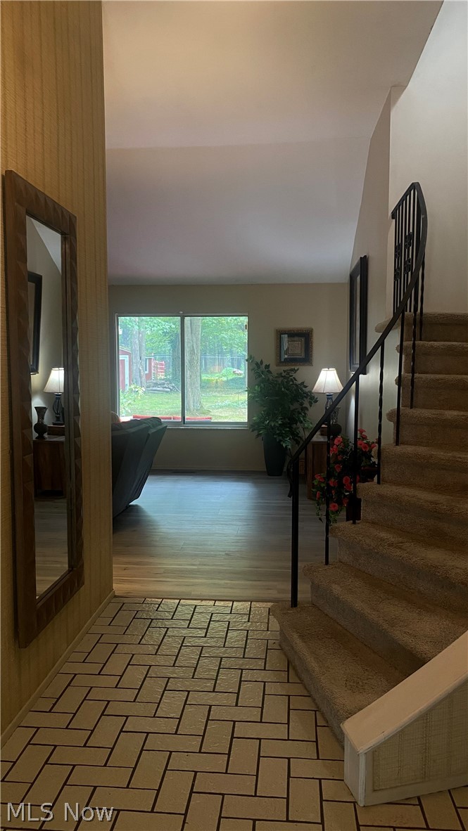 27561 Linwood Circle, North Olmsted, OH - Photo 3