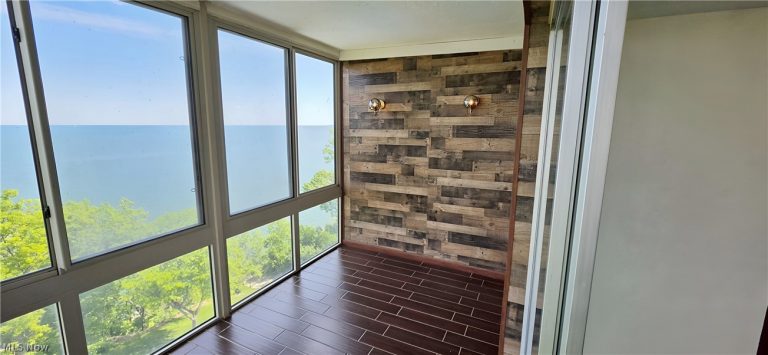 12520 Edgewater Drive, Lakewood, OH - Photo 5
