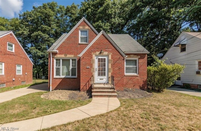 4521 Emerson Road, South Euclid, OH, 44121