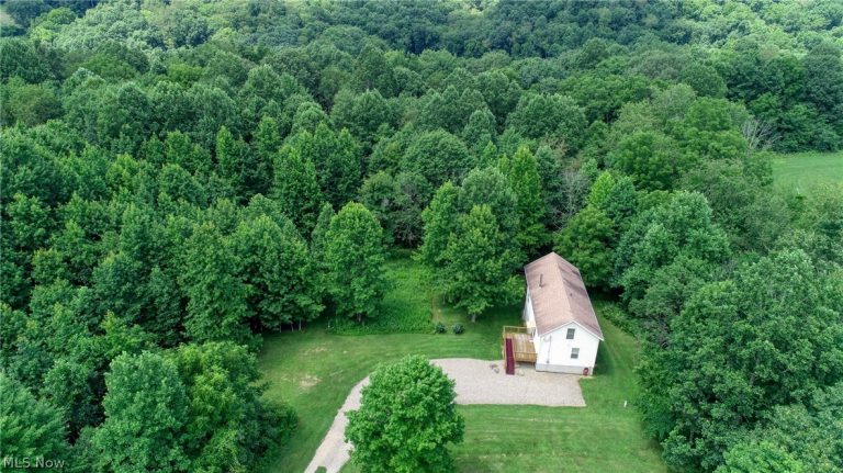 15825 Freedom Road, Kimbolton, OH - Photo 4
