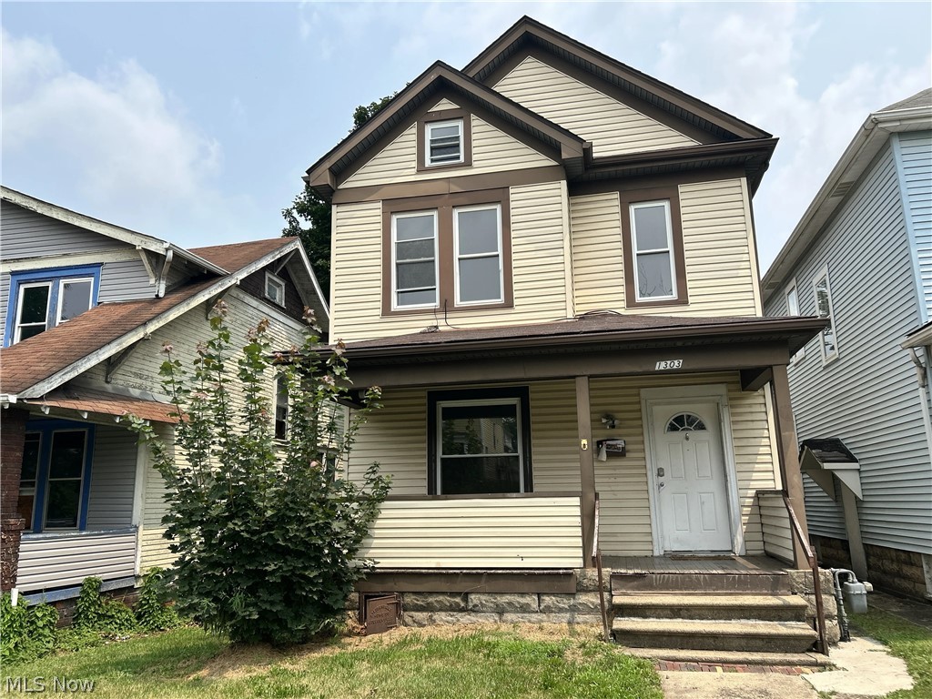 1303 Oregon Avenue, Steubenville, OH