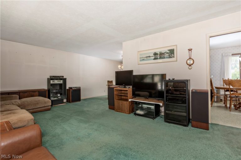 5134 Hickory Drive, Cleveland, OH - Photo 5
