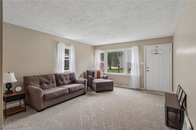 143 Conrad Street, Barberton, OH - Photo 2