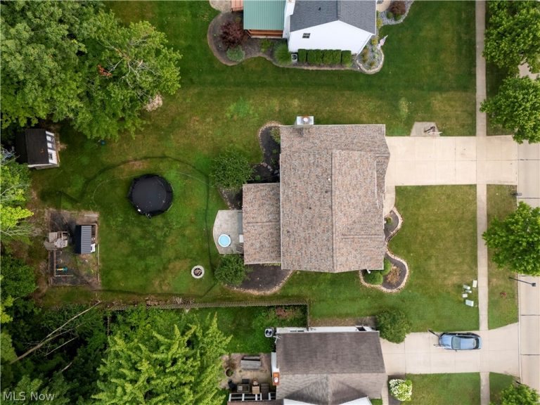 1147 Dover Drive, Medina, OH - Photo 4