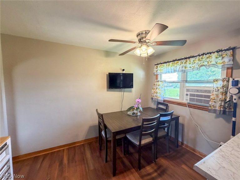 568 12th Street, Carrollton, OH - Photo 5
