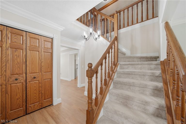 4764 Young Road, Stow, OH - Photo 4