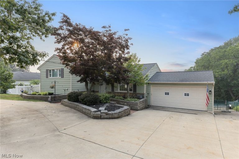 10109 Hoose Road, Mentor, OH - Photo 2
