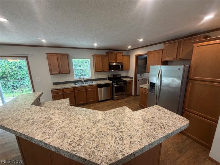 40 Tuckmere Drive, Painesville, OH - Photo 4