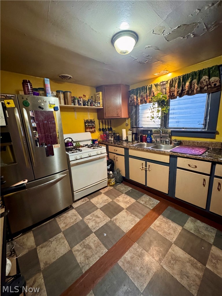 836 Main Street, Bridgeport, OH - Photo 4