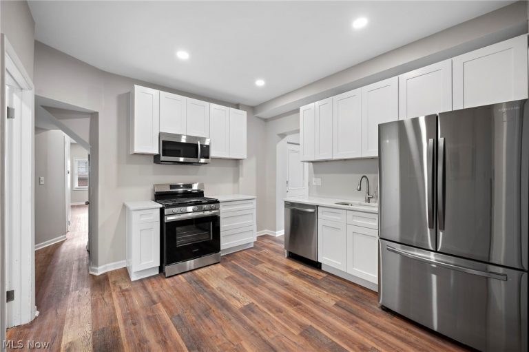 2109 Murray Hill Road #1, Cleveland, OH - Photo 6
