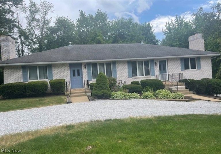 6218 Island Drive, Canton, OH - Photo 2