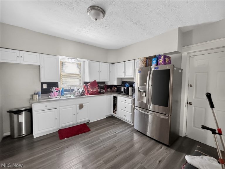 3641 149th Street, Cleveland, OH - Photo 8